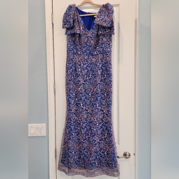 JS Collections Kamilla Bow mermaid gown - Picture 6 of 8